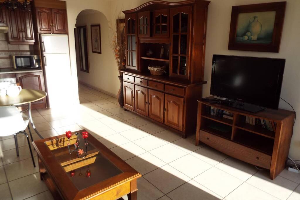 Playa Bastian A47 - ocean view Apartment Costa Teguise Bagian luar foto