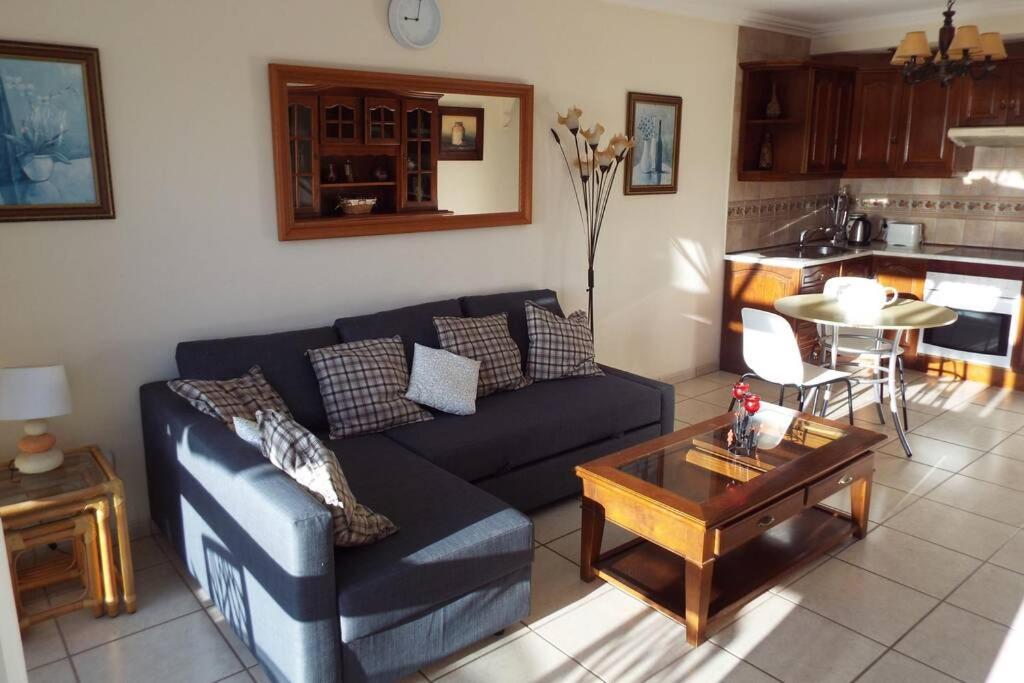 Playa Bastian A47 - ocean view Apartment Costa Teguise Bagian luar foto