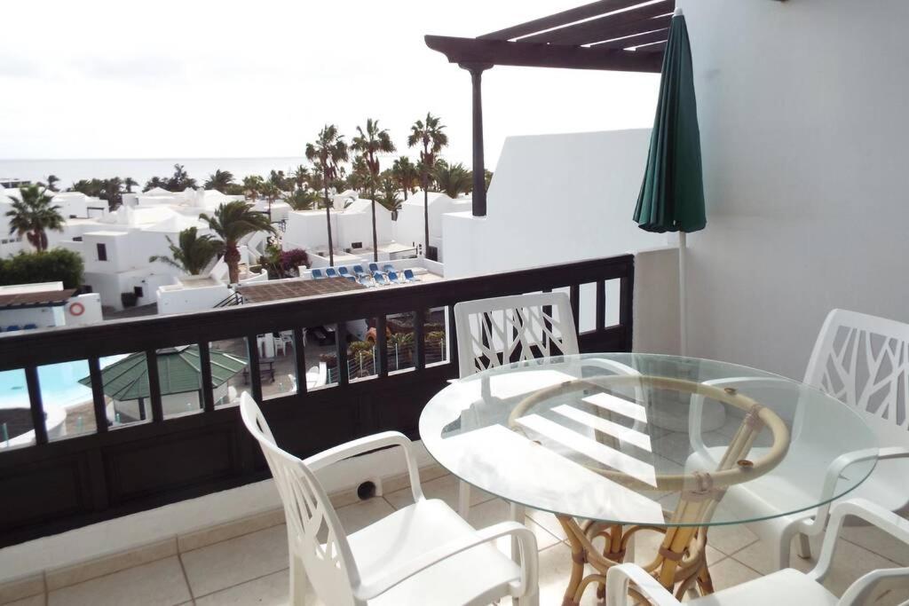 Playa Bastian A47 - ocean view Apartment Costa Teguise Bagian luar foto