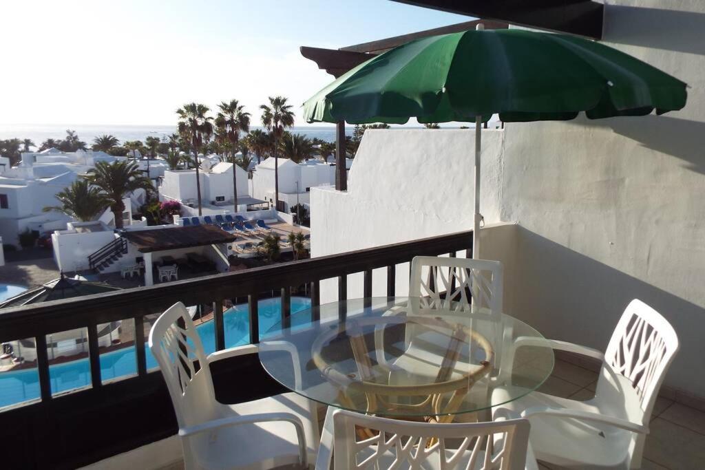 Playa Bastian A47 - ocean view Apartment Costa Teguise Bagian luar foto
