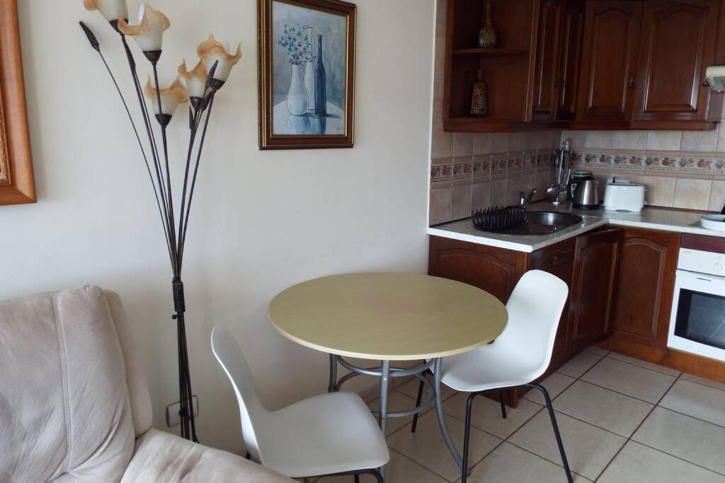 Playa Bastian A47 - ocean view Apartment Costa Teguise Bagian luar foto